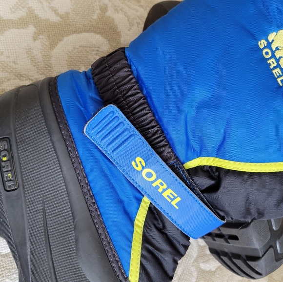 Sorel Blue and Black Winter Boots - Picture 4 of 6